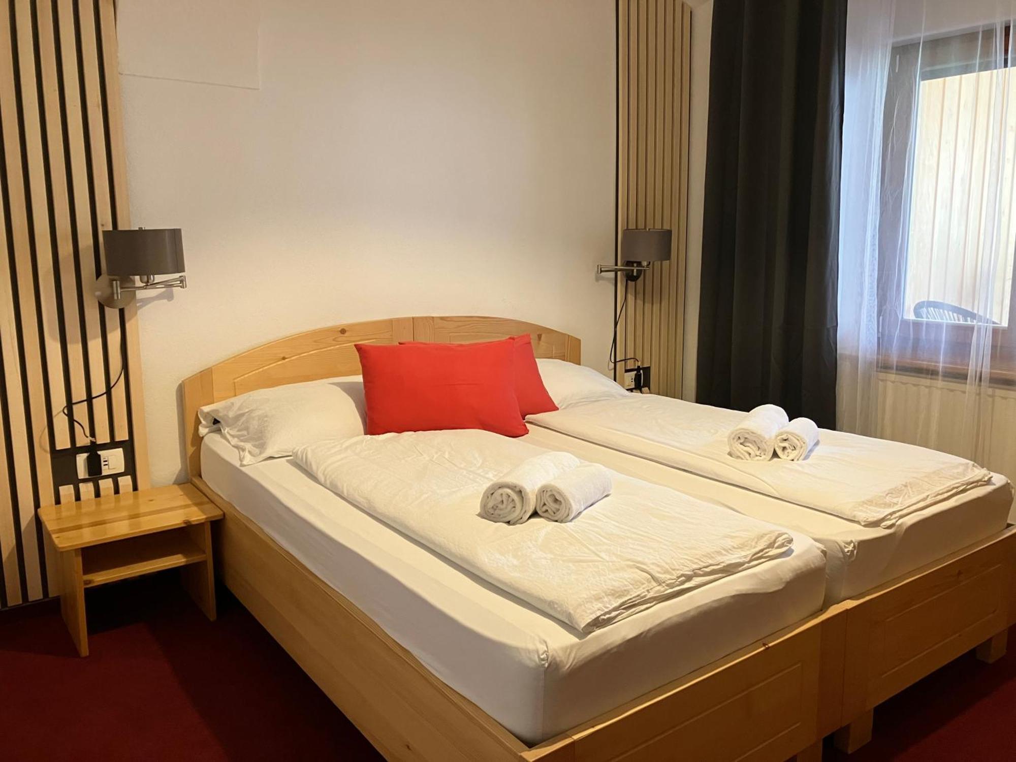 Gorenja Vas  Apartments Pri Bostjanovcu מראה חיצוני תמונה